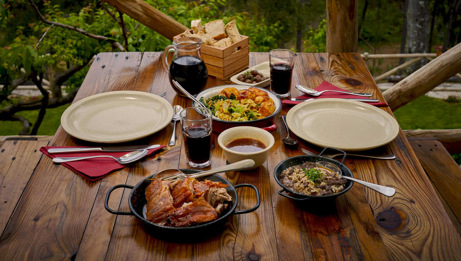 Oleiros: à mesa com o Cabrito Estonado