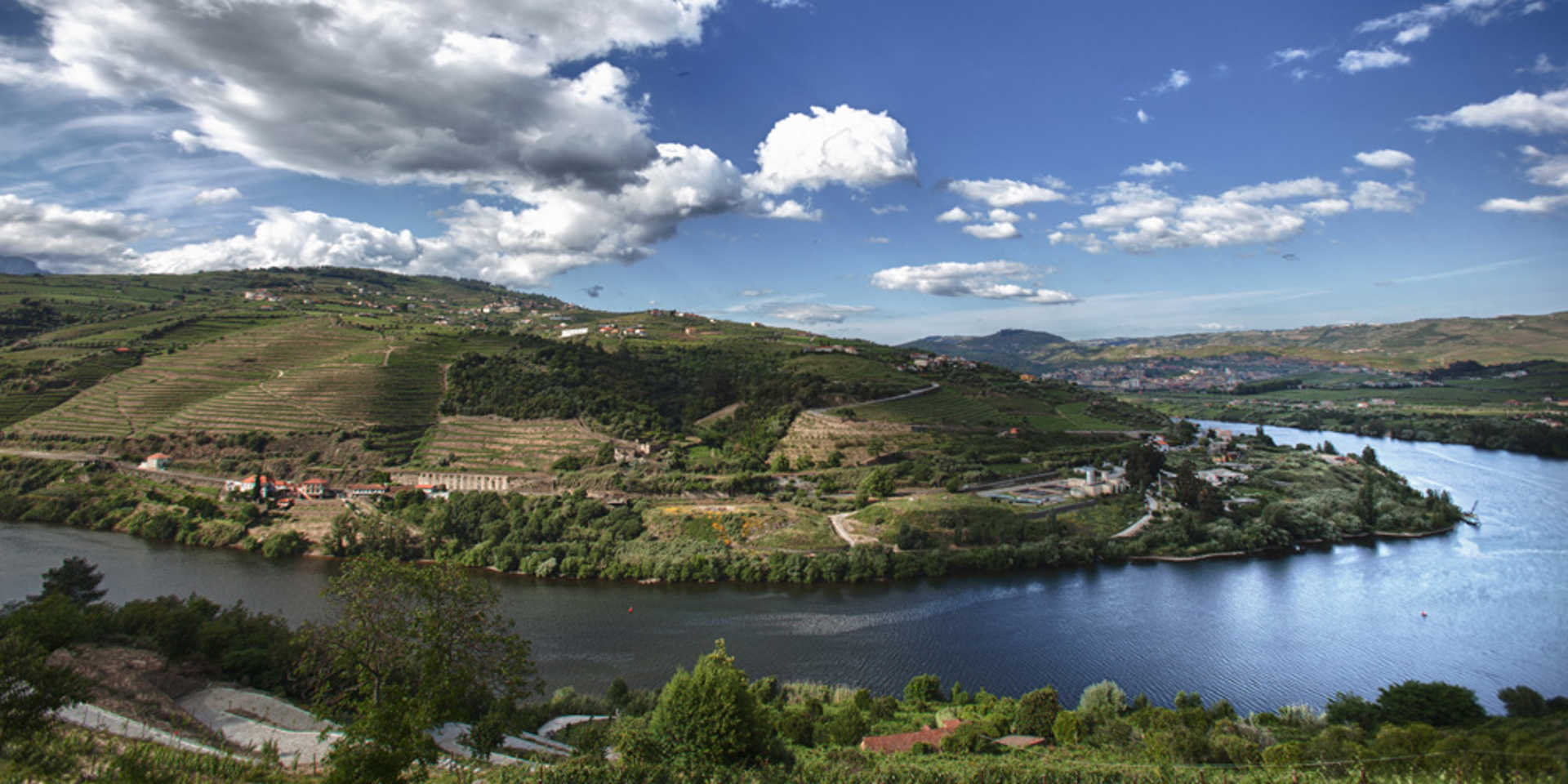 Descubra a essência do Douro na Rota da Nacional 222